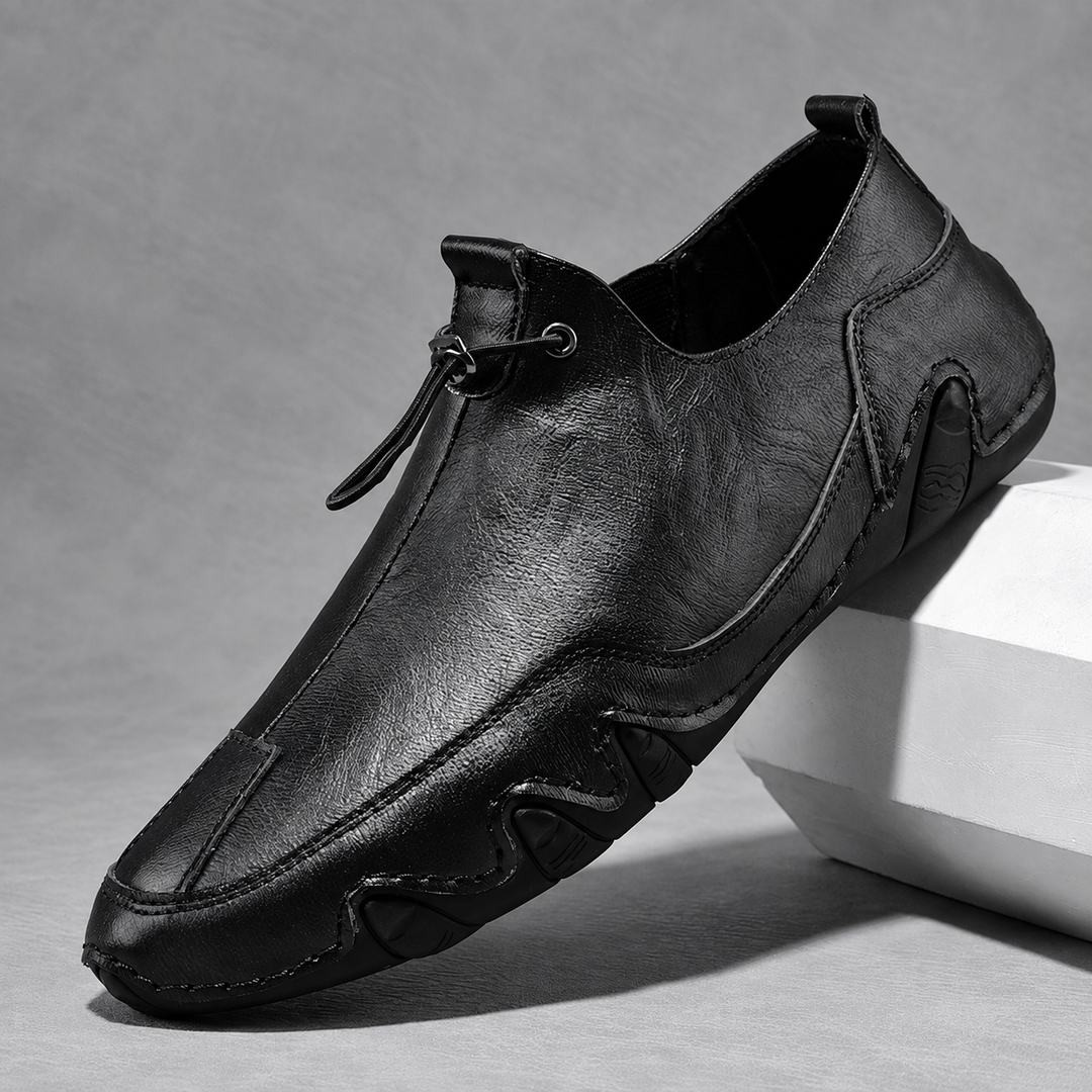 Heskey Leather Trainer