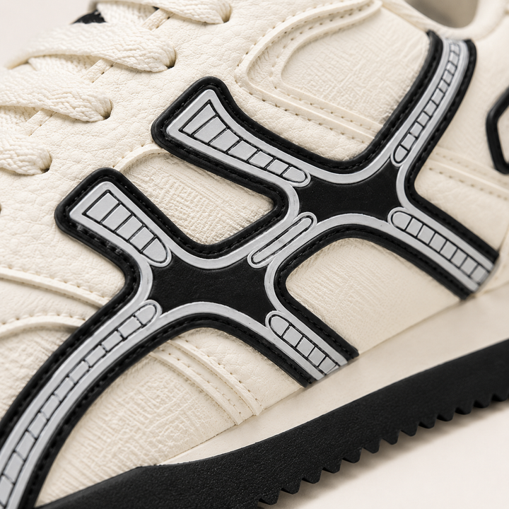 Corbett Retro Runner