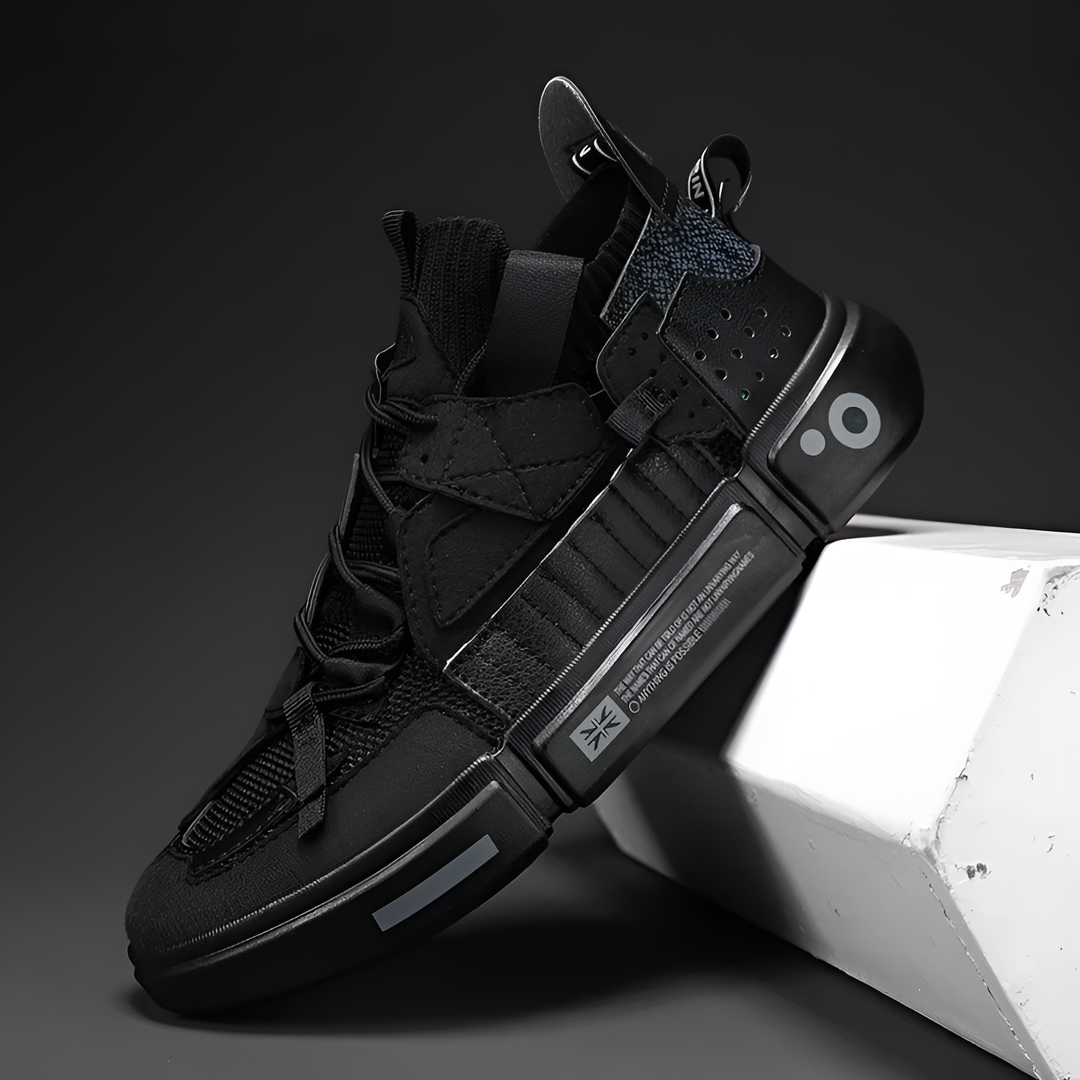 Brooks & Beck Kova-01 Trainers in Black - Angled View